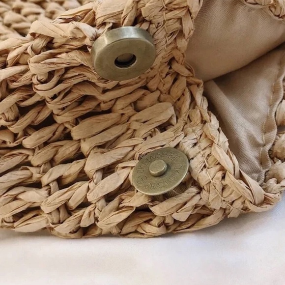 Boho cream khaki straw bag wood handle tote - Picture 5 of 6